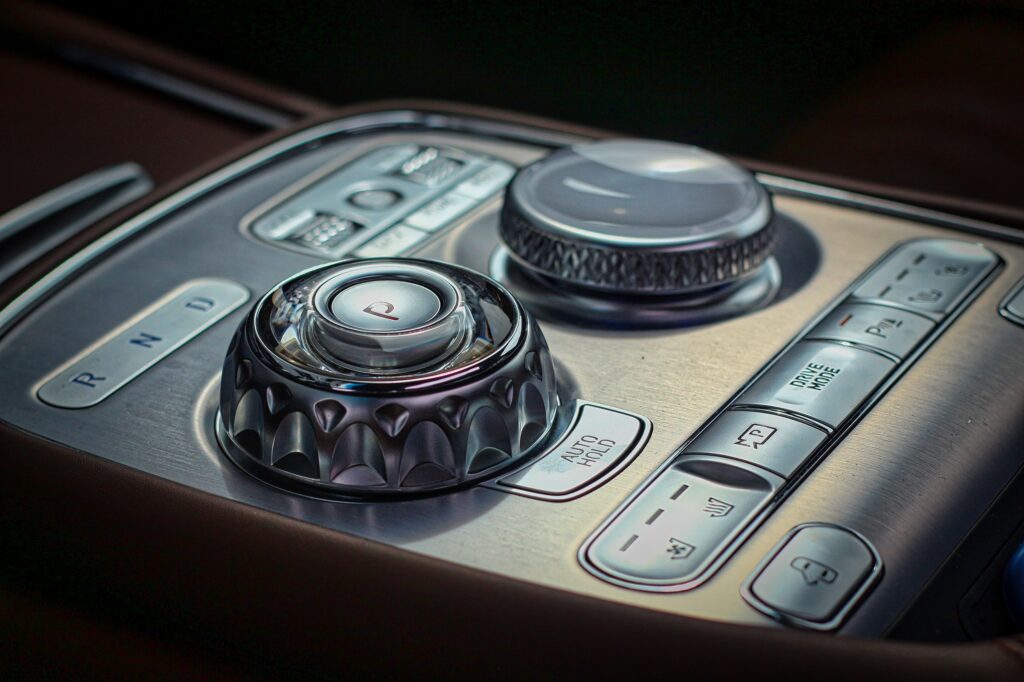2025 Genesis G90 LWB
