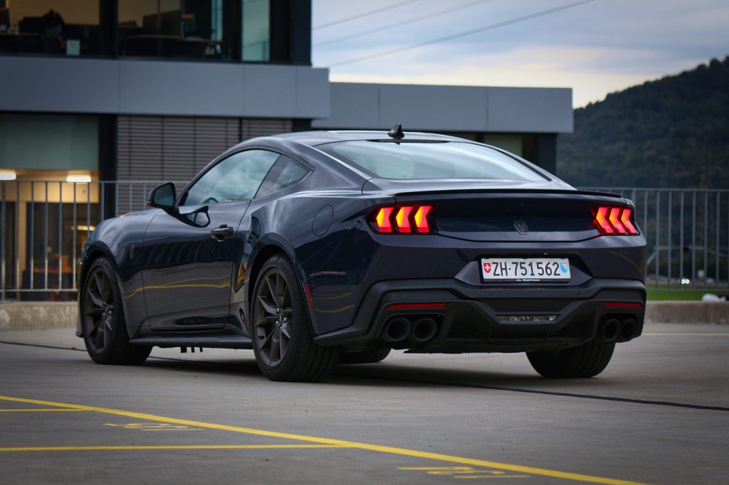 2026 Ford Mustang Dark Horse